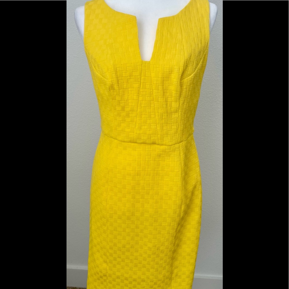 Wothington business dress